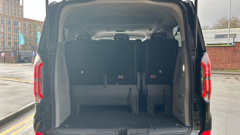 Ford Tourneo Custom 340 L1 Electric Rwd 160kW 65kWh H1 Titanium X 8 seater Auto